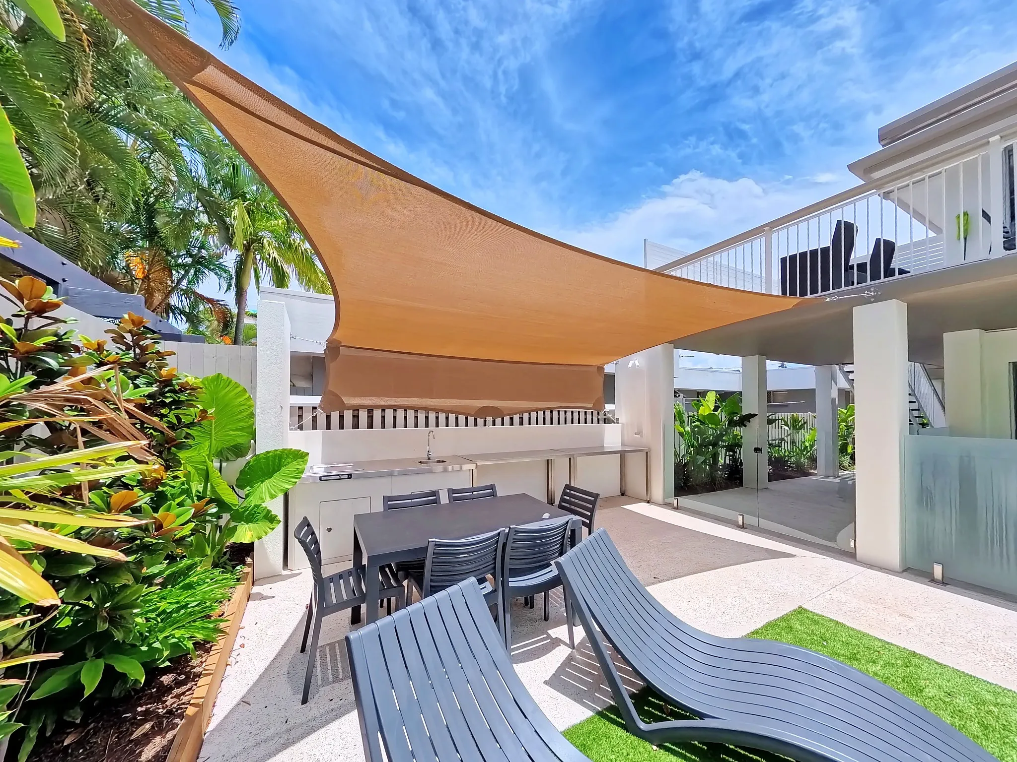 Mermaid Beach Unit 1 outdoor BBQ area