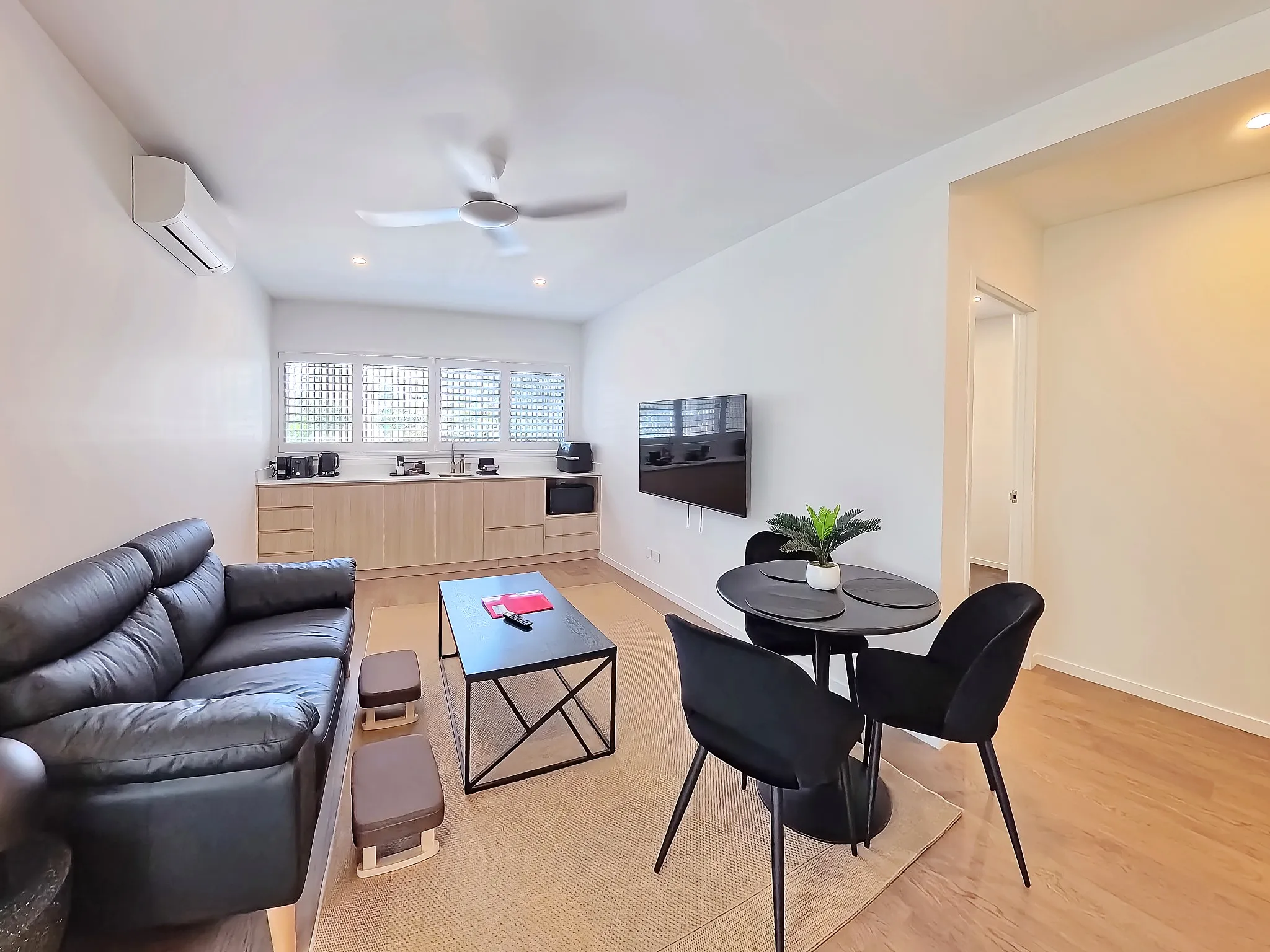 Mermaid Beach Unit 3 living and dining area